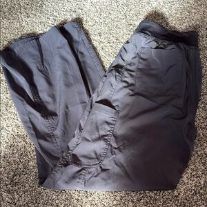 Women’s Straight Leg Cargo scrub Pants in Charcoal Gray